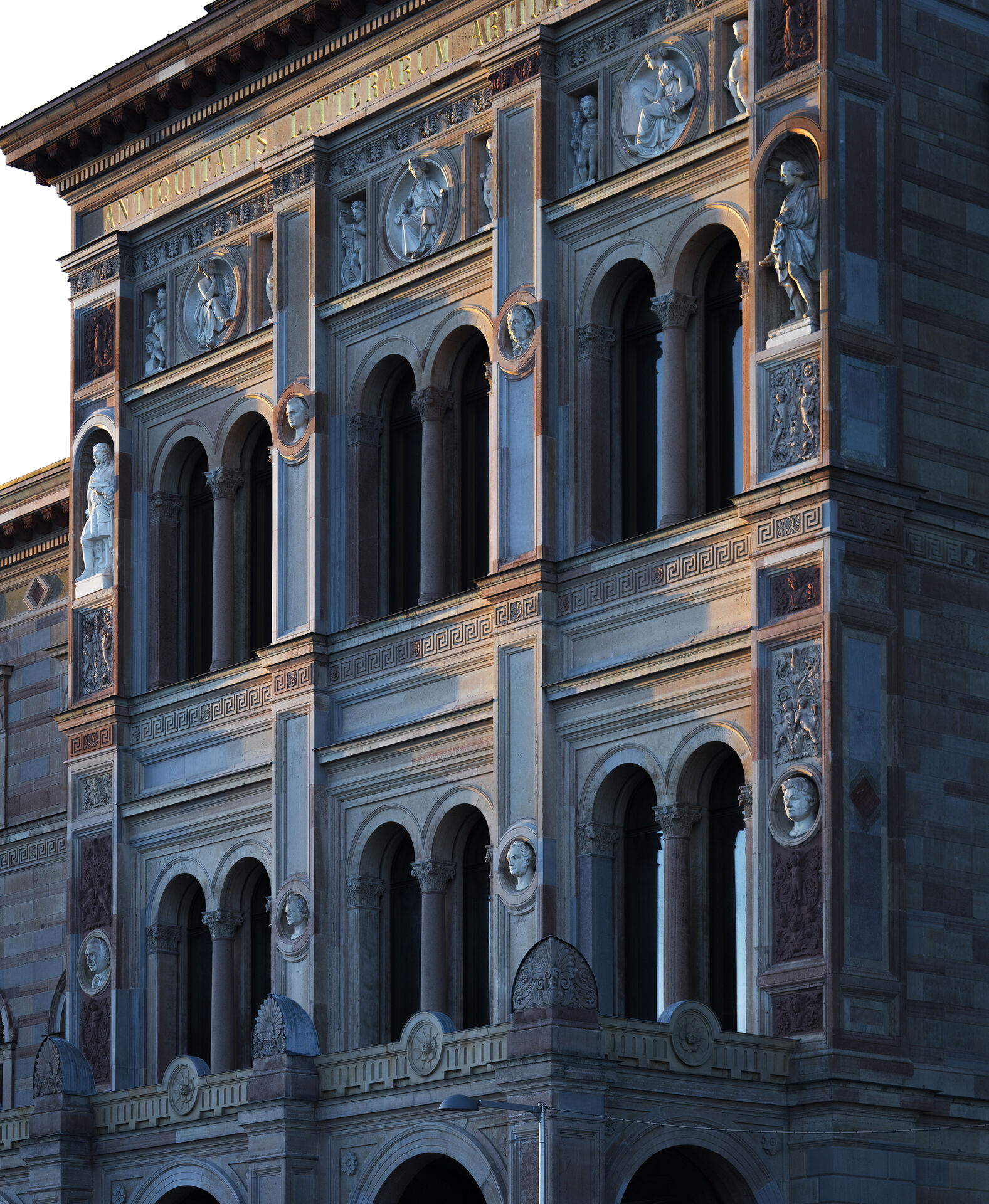 Detalj av fasad mot Stockholms ström Foto: Bruno Ehrs