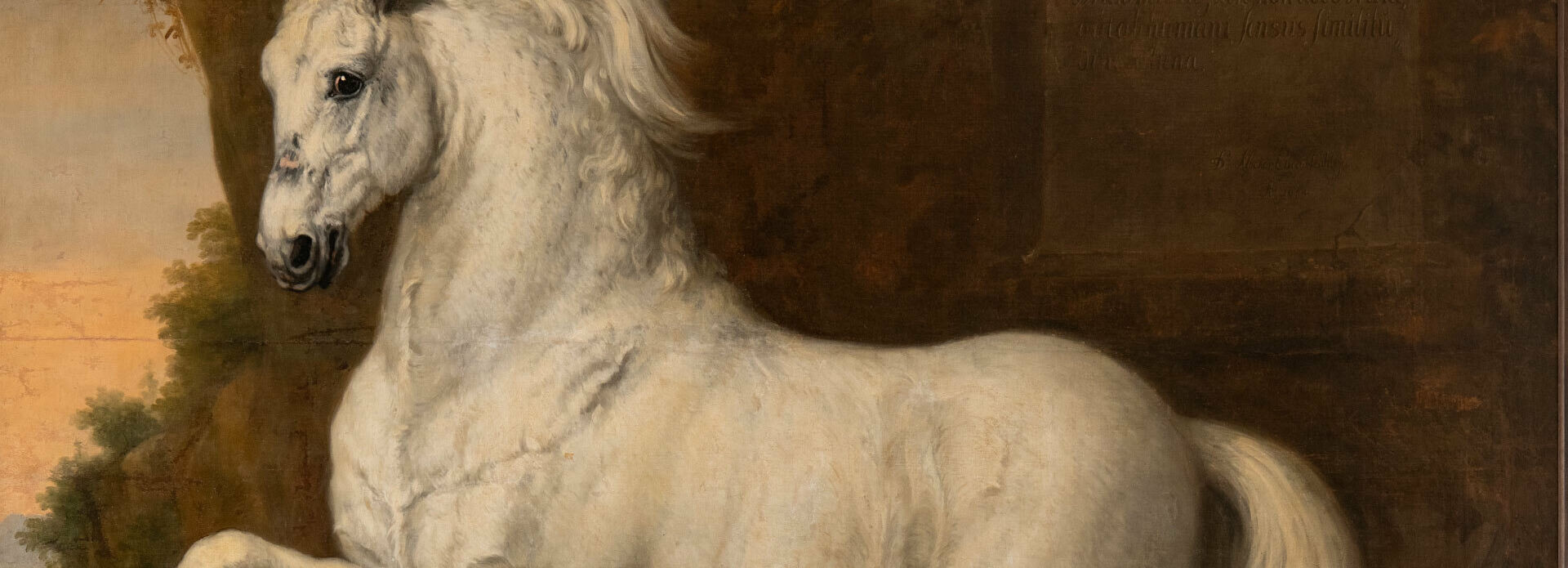Målning föreställande en vit häst som stegrar sig.