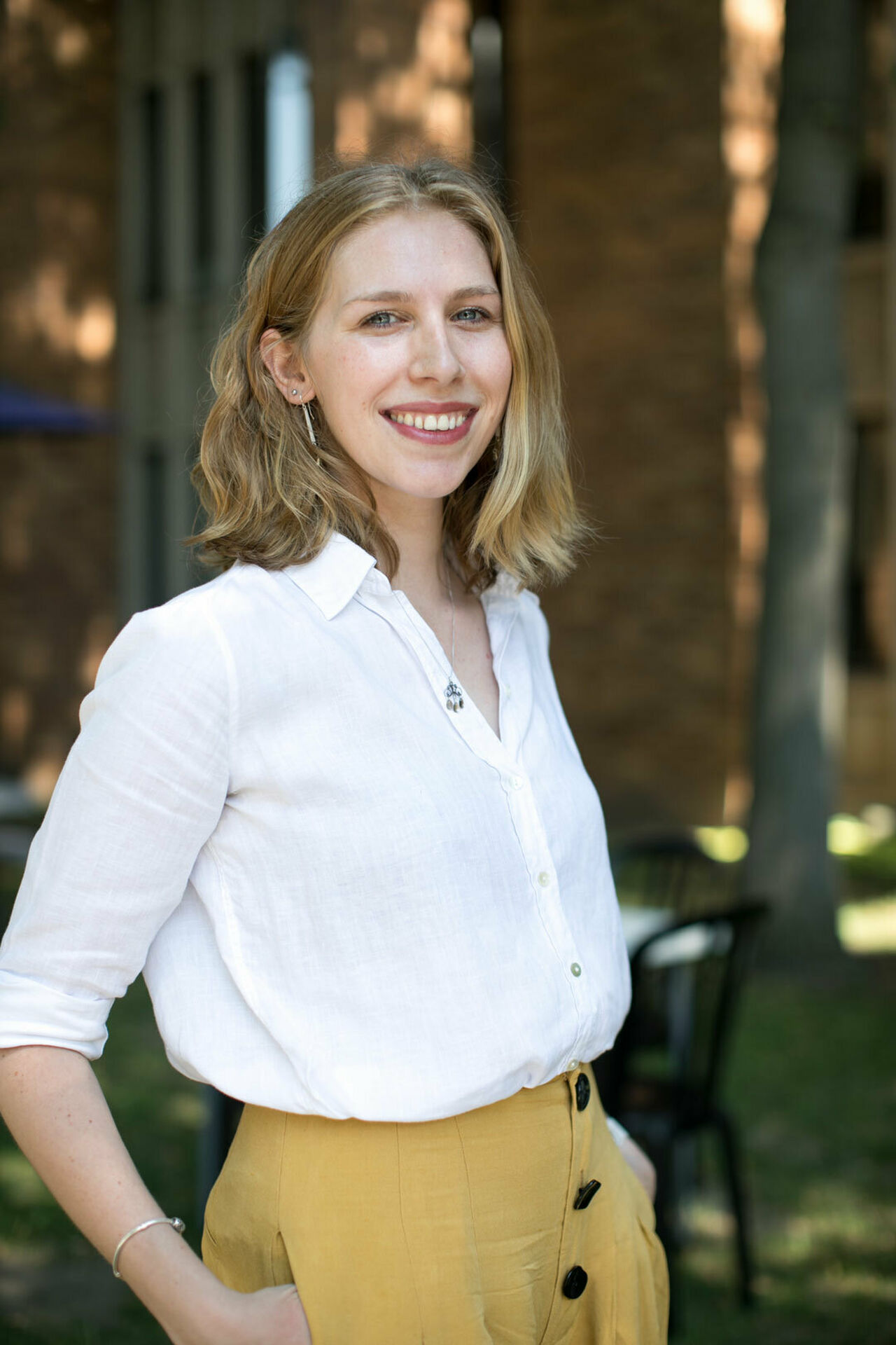 Fotografiskt porträtt av en kvinna.