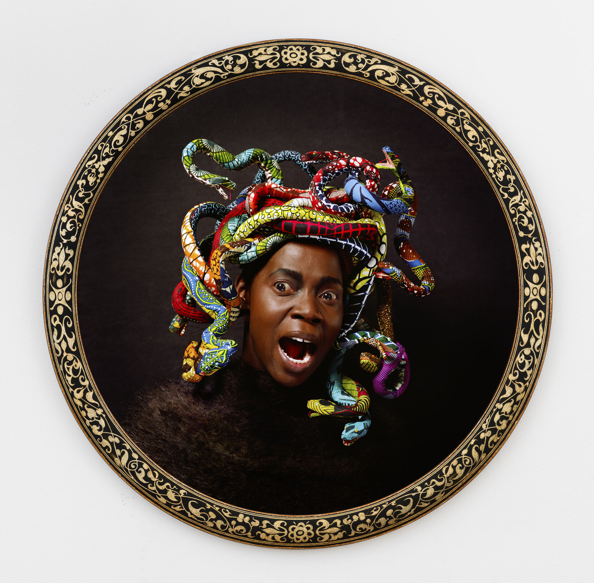 Yinka Shonibare, Medusa West, 2015. Digital chromogenic print. © Yinka Shonibare CBE. Courtesy James Cohan, New York.