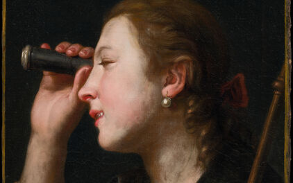 Målning av en flicka i profil. Hon håller en liten tubkikare framför ena ögat och kisar med det andra.