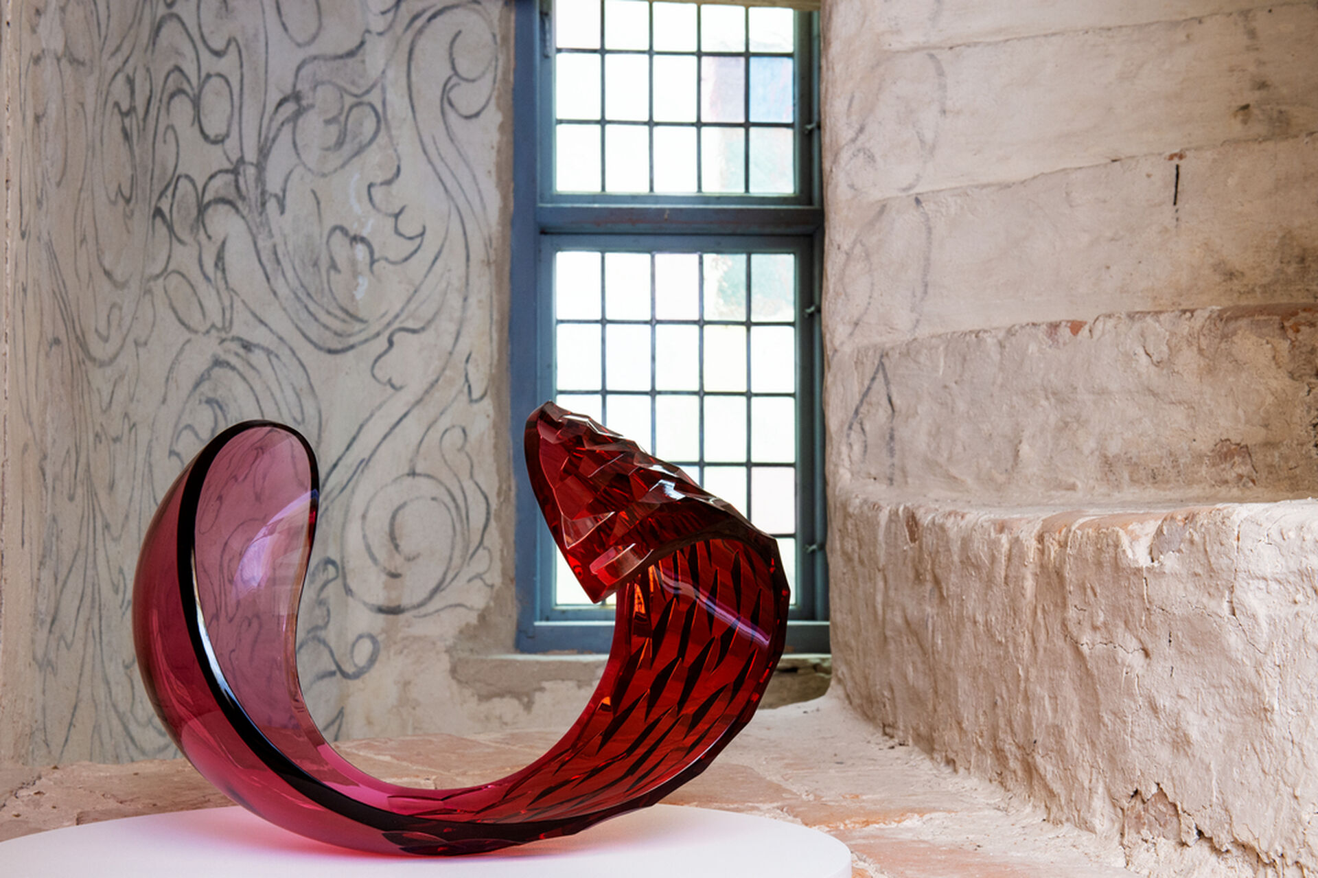 Lena Bergström, sculpture "Planets: Red Rose”. On dispaly in the exhibition "Expressions in glass" at Läckö Castle, summer 2019.