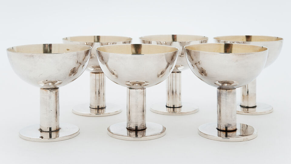 Sylvia Stave, Liqueur glass. This acquisition was made possible through a generous donation by Barbro Osher, through her Pro Suecia Foundation.