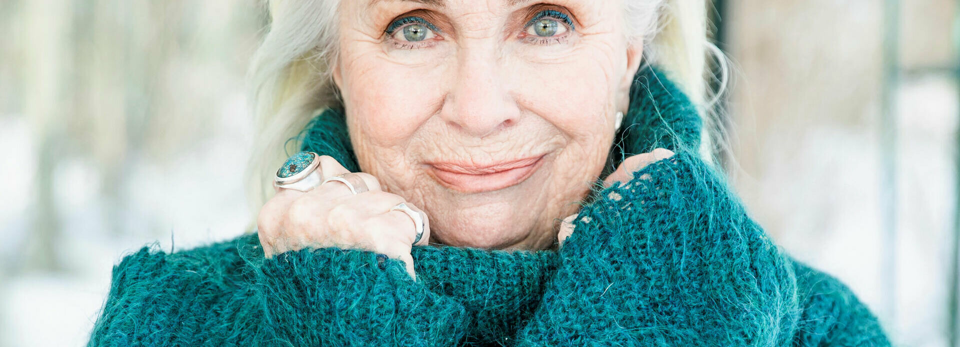 Fotografiskt porträtt av en kvinna.